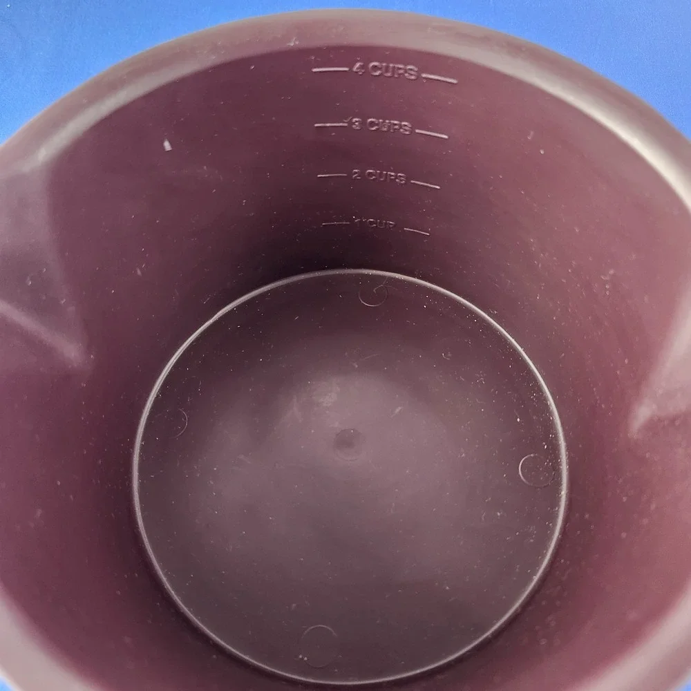 Vintage Pampered Chef Covered‎ Micro-Cooker 4 Cups #2775 Maroon Burgundy USA
